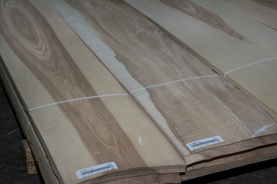 Шпон Ясень Оливковый 0,6мм (Тангенциальный)