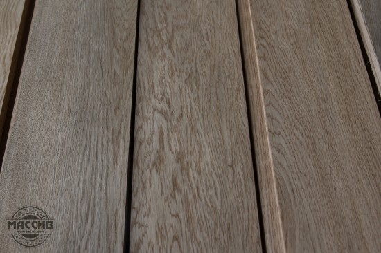Шпон Дуб 0,6мм (Полурадиальный)