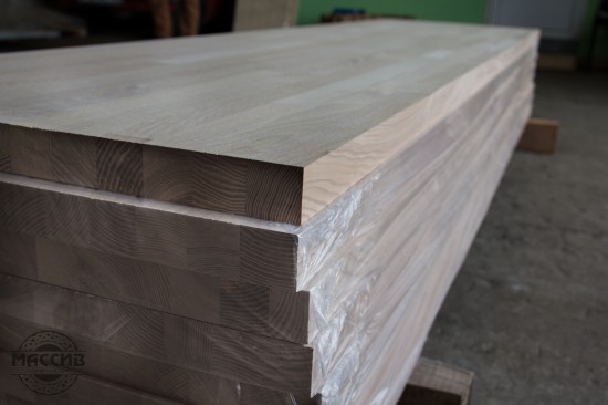 Ступень для лестницы Ясень сращ. 40*300*1500