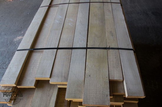 Доска столярная. Дуб. Длина 1-1,9 м, толщина 50 мм.