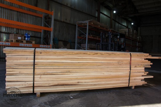 Доска столярная. Дуб. Длина 2-3,2 м, толщина 30 мм.