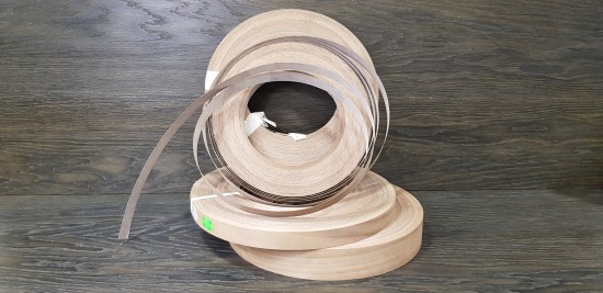 Кромка 44 мм из шпона Орех Американский (с клеем)