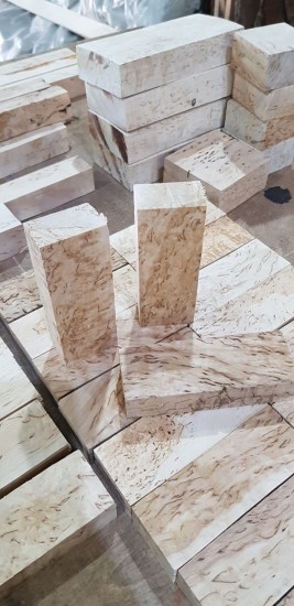 Брусок Карельской Березы